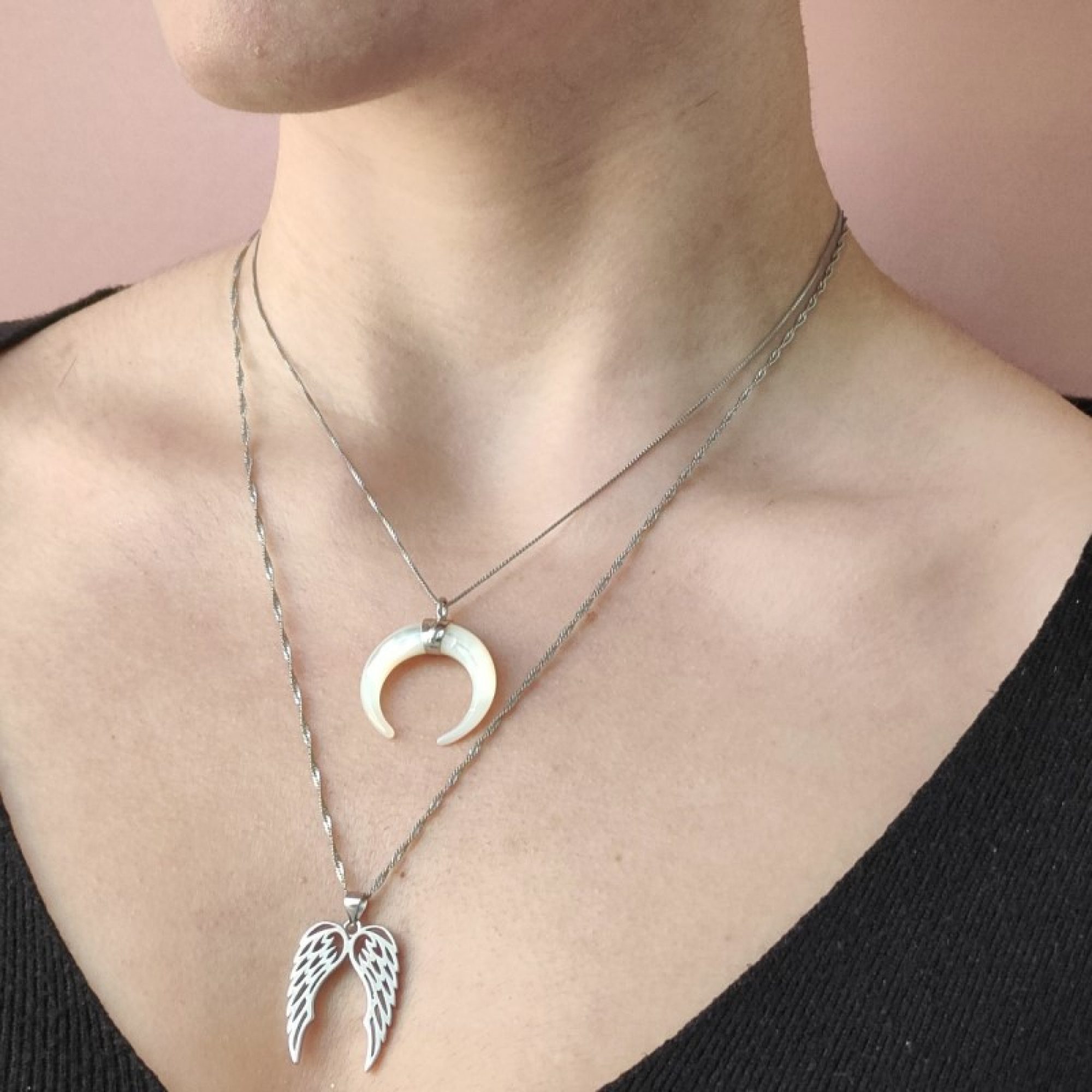 Silver pendant with mother of pearl