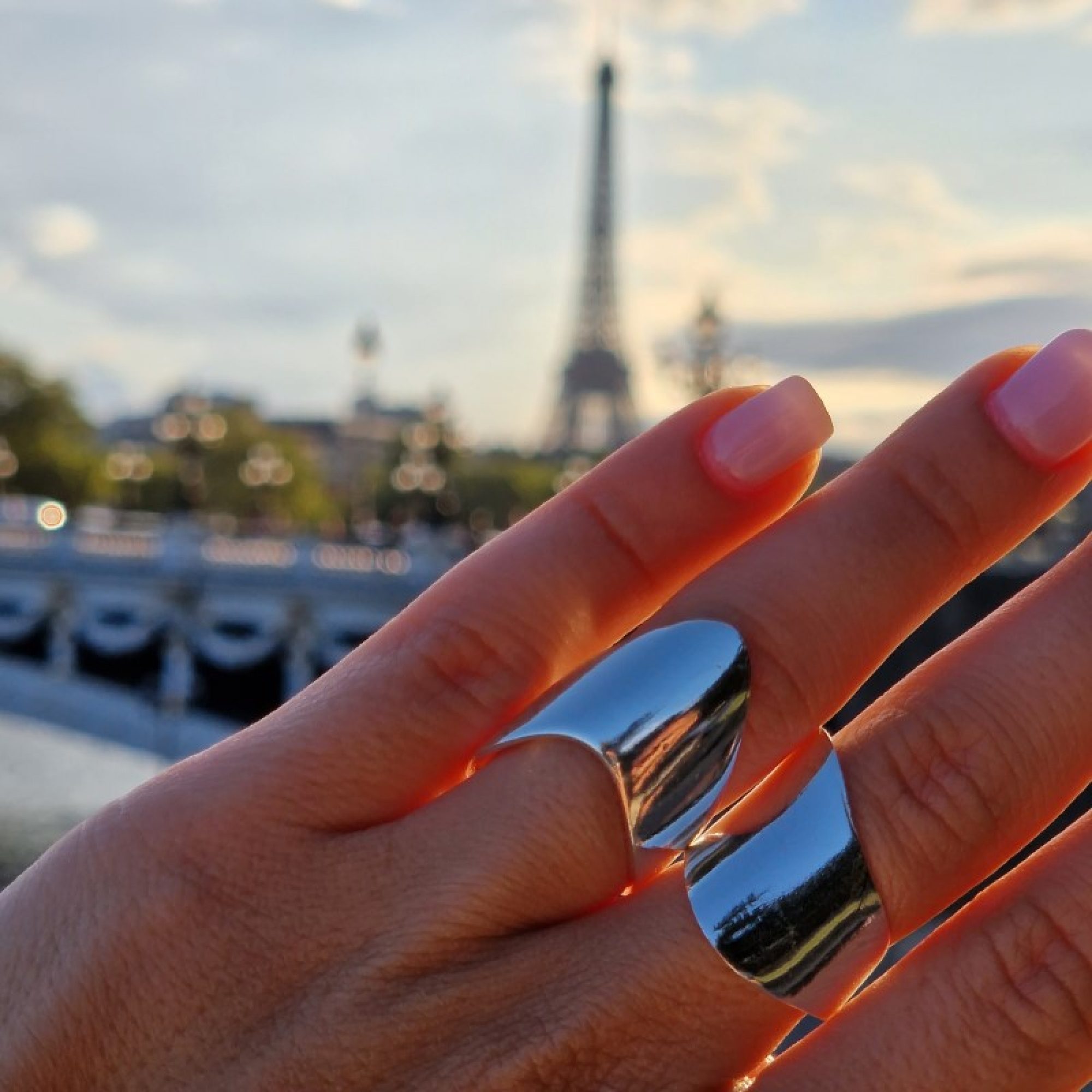 Silver polished ring