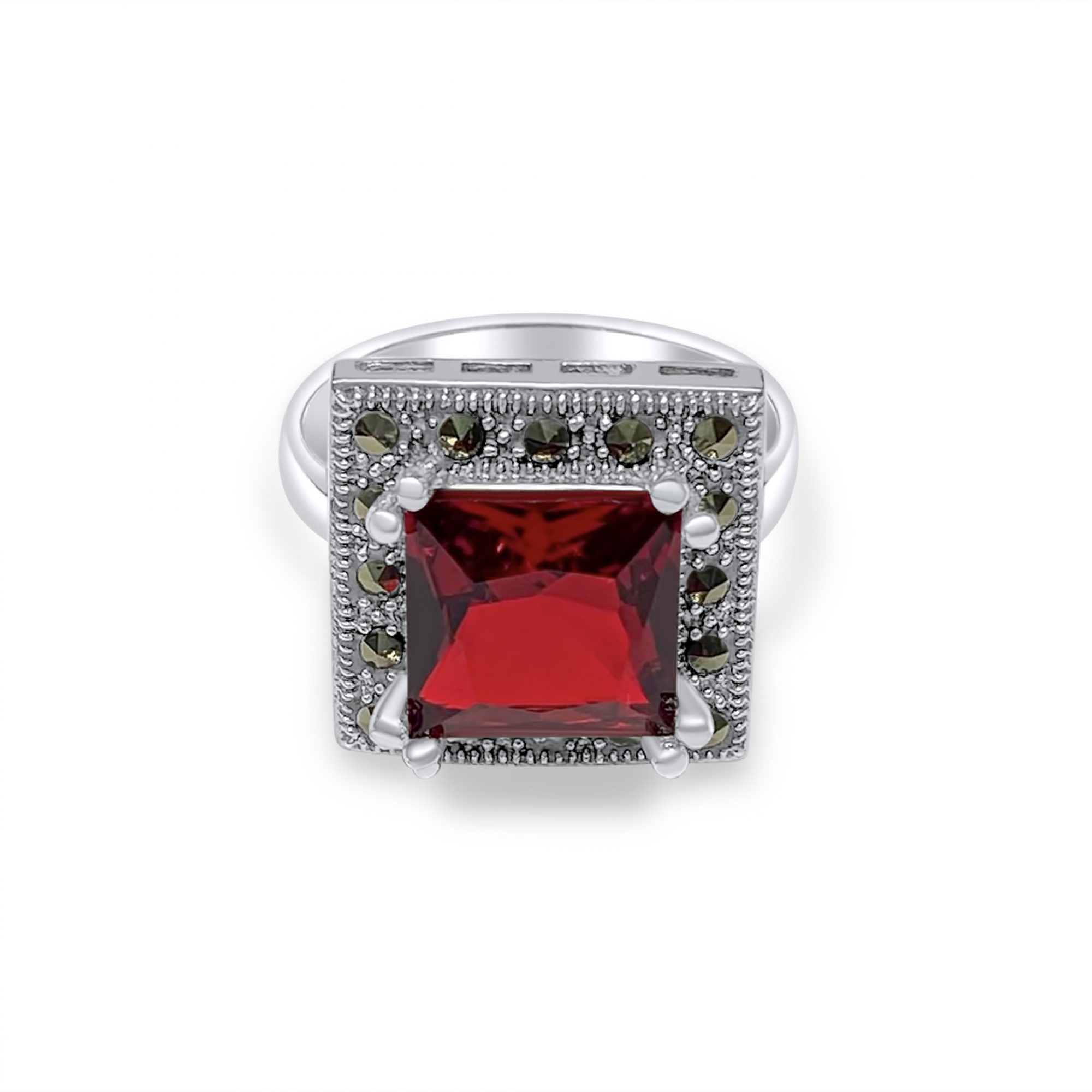 Ring with garnet and marcasites