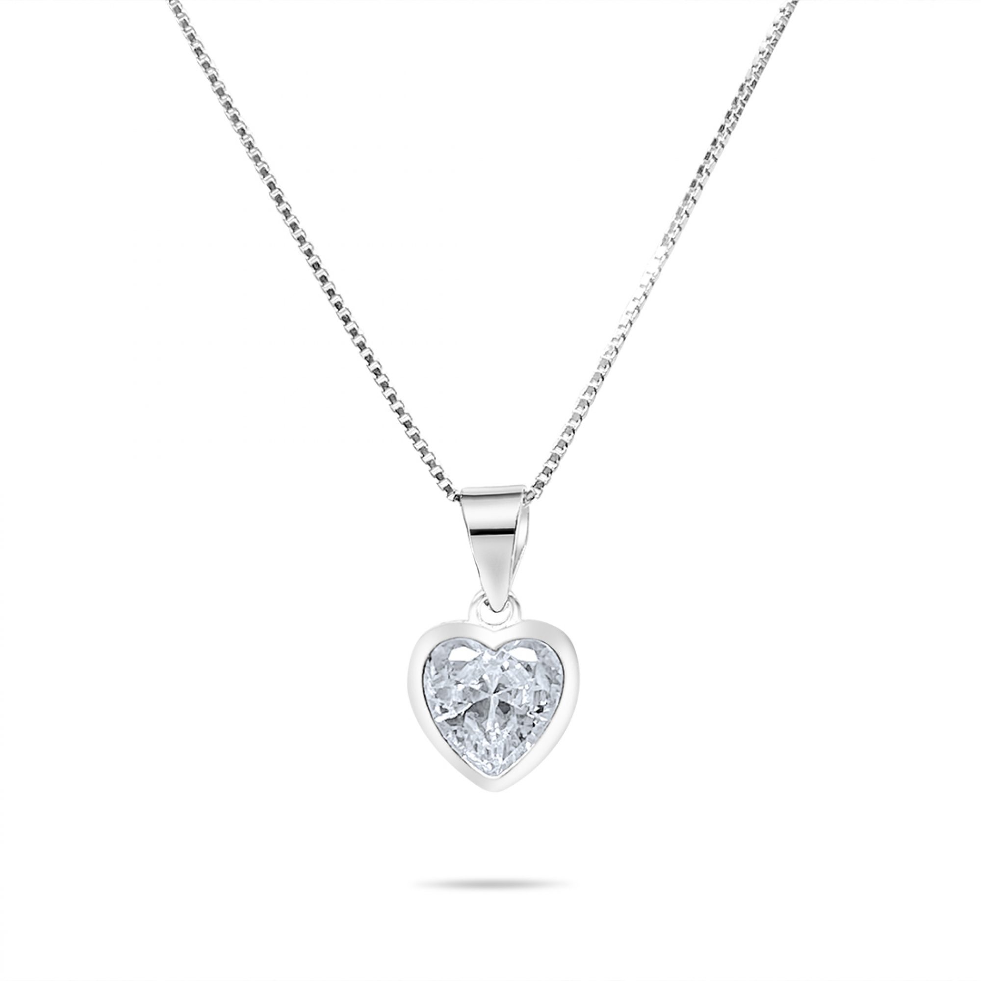 Heart necklace with zircon stone