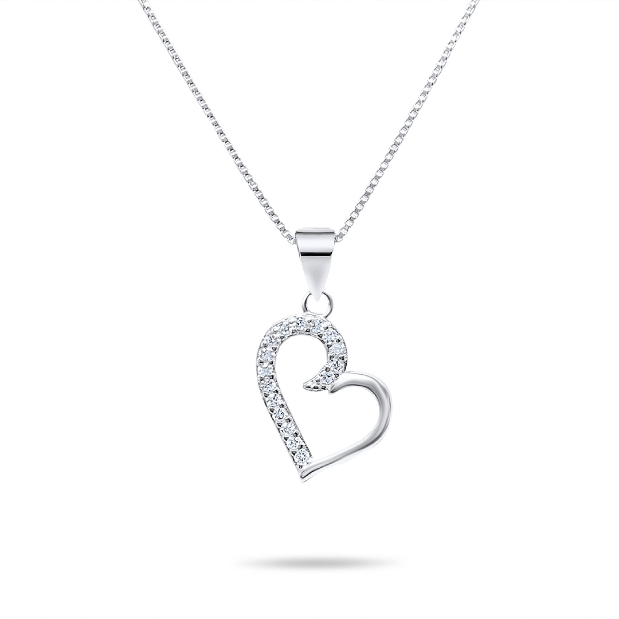 Heart necklace with zircon stones