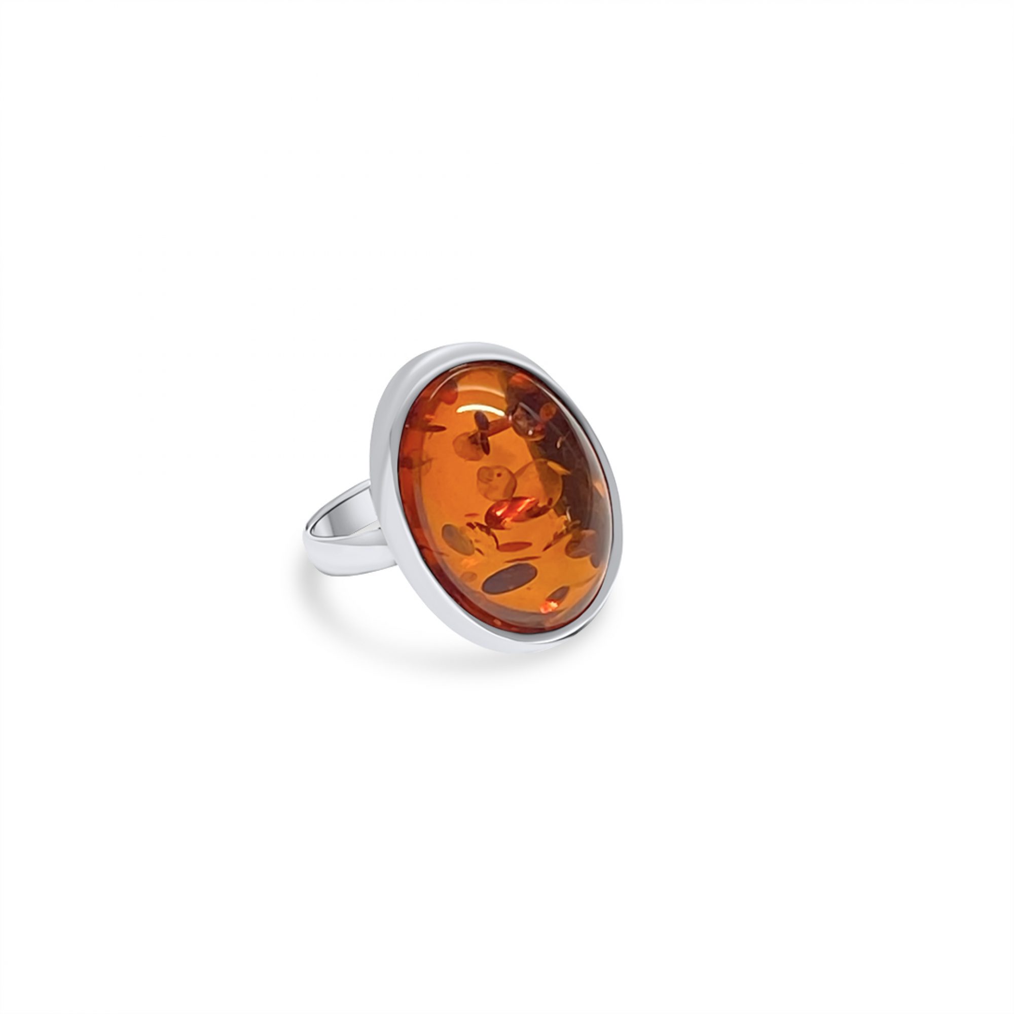 Ring with amber