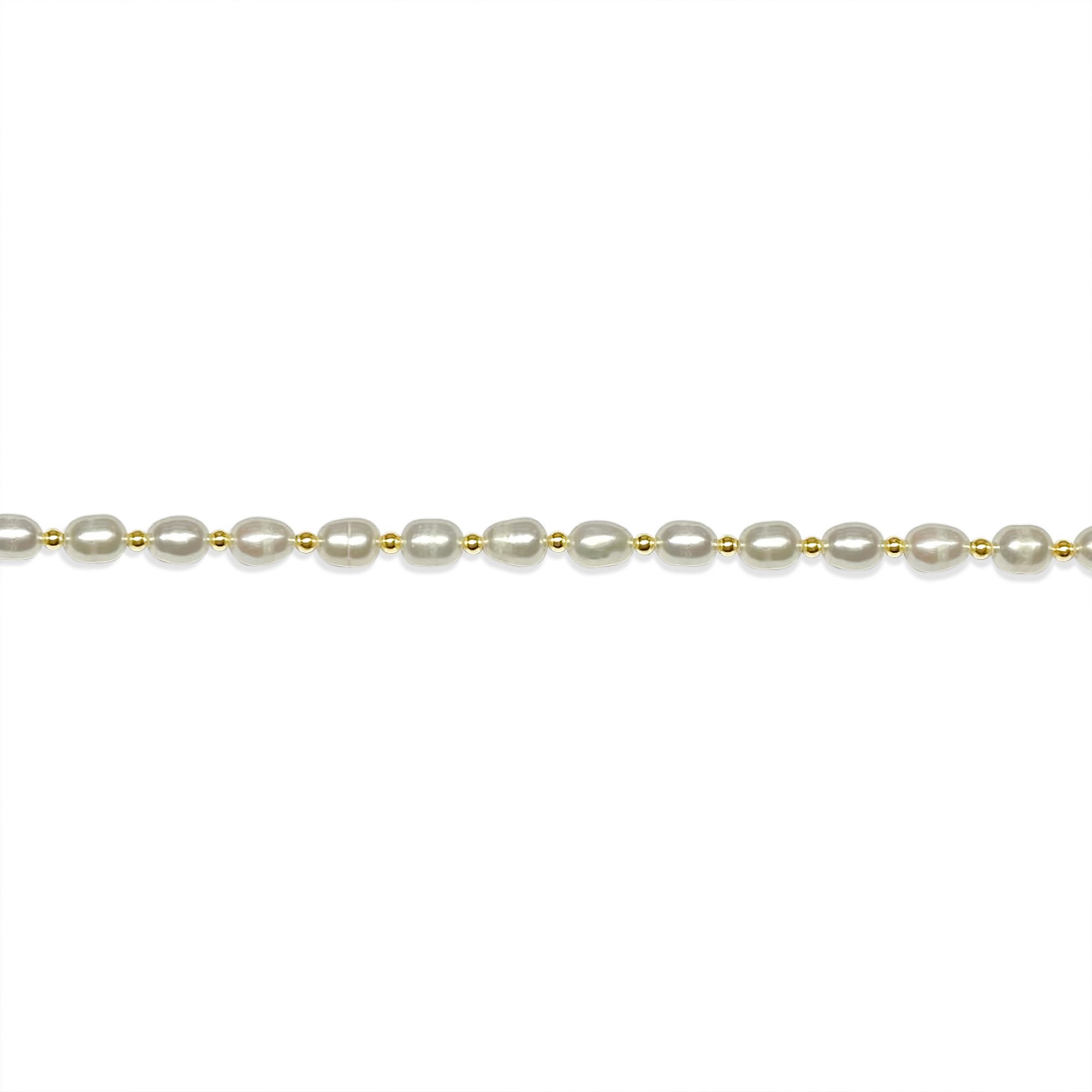 Gold plated bracelet with pearls