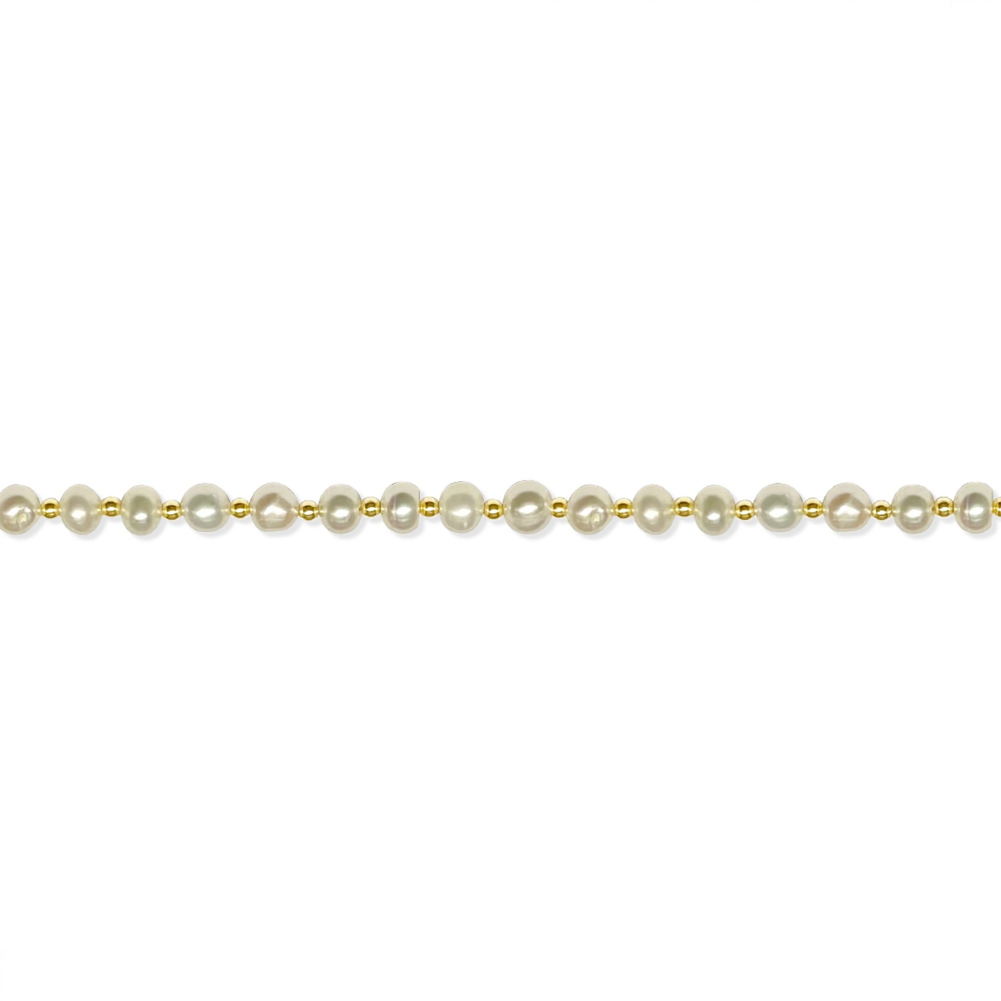 Gold plated bracelet with pearls