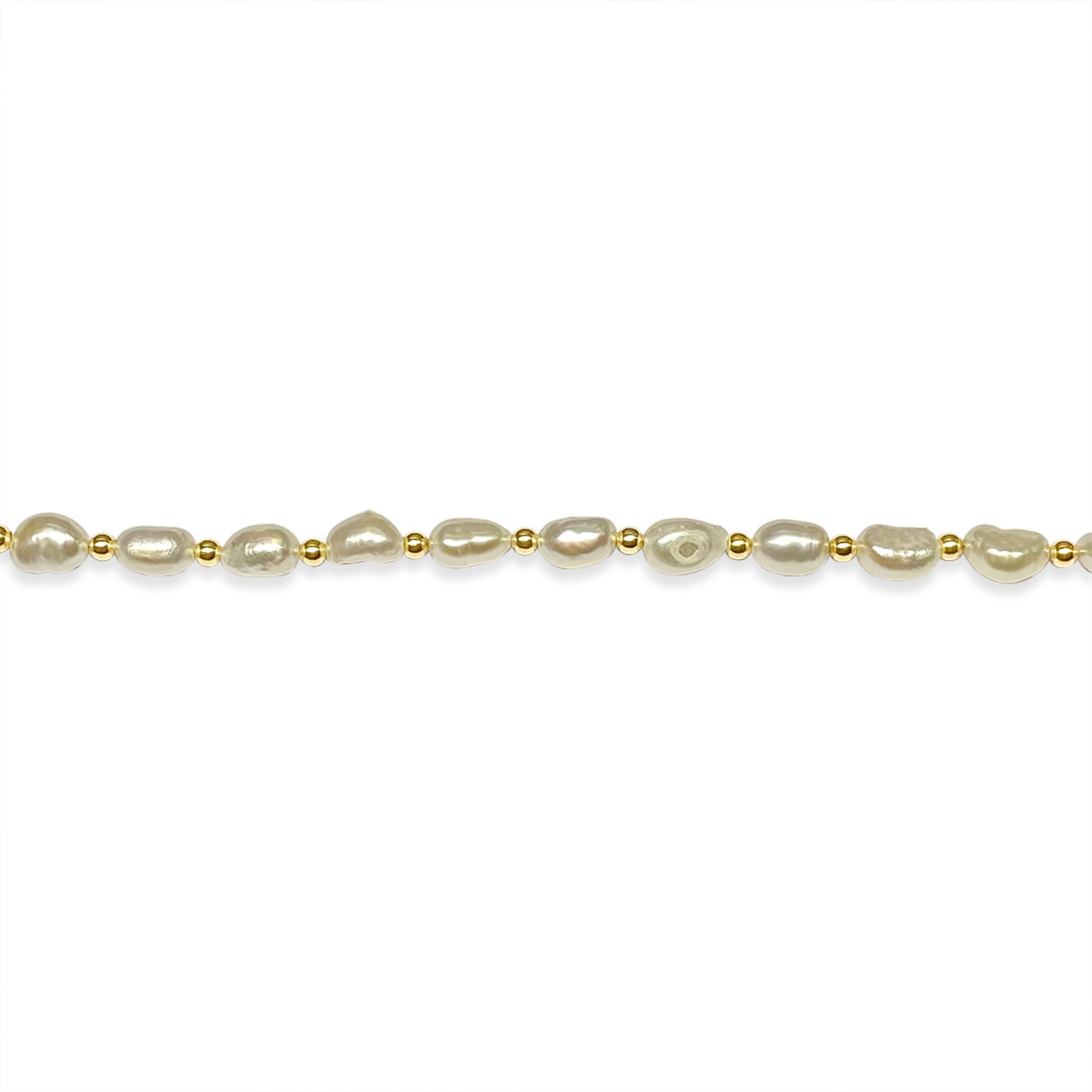 Gold plated bracelet with pearls