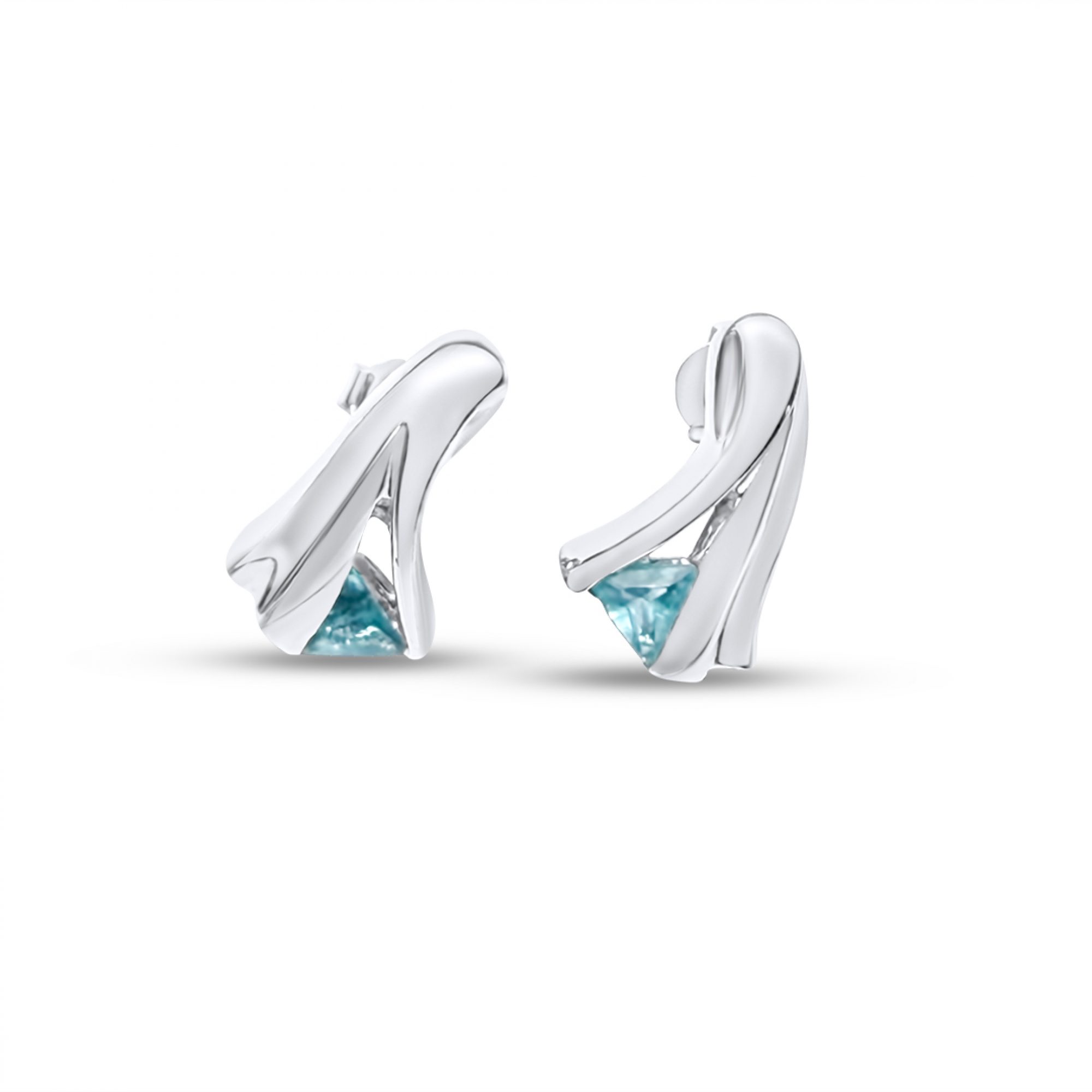 Silver stud earrings with aquamarine stone